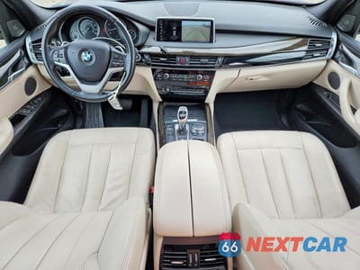 Zdjęcie 8 z 13 samochodu: 2018 BMW X5 SDRIVE35I VIN:5UXKR2C5XJ0Z21806 - miniatura