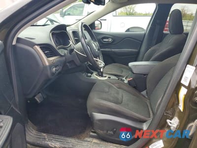 Zdjęcie 7 z 13 samochodu: 2016 JEEP CHEROKEE LATITUDE VIN:1C4PJMCB1GW309967 - miniatura