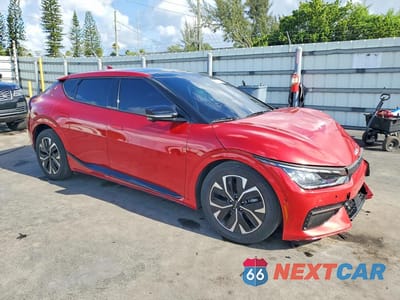Czwarte zdjęcie samochodu z boku: 2023 KIA EV6 GT LINE VIN:KNDC44LA4P5118532 - miniatura