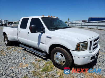 Czwarte zdjęcie samochodu z boku: 2005 FORD F350 SUPER DUTY VIN:1FTWW32P65EB95259 - miniatura