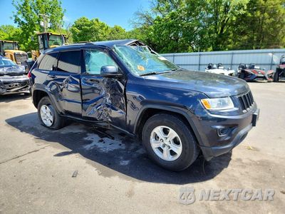 Czwarte zdjęcie samochodu z boku: 2016 JEEP GRAND CHEROKEE LAREDO VIN:1C4RJFAG3GC367809 - miniatura