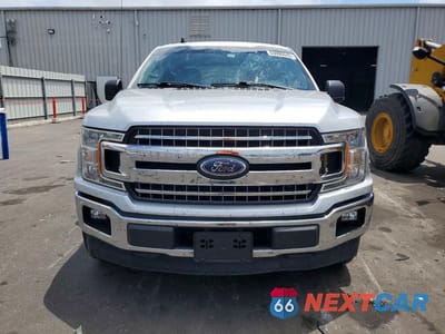 Piąte zdjęcie samochodu w środku: 2019 FORD F150 SUPERCREW VIN:1FTEW1C42KKF30583 - miniatura