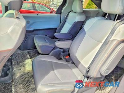 Zdjęcie 6 z 13 samochodu: 2021 TOYOTA SIENNA LE VIN:5TDGRKEC7MS018548 - miniatura