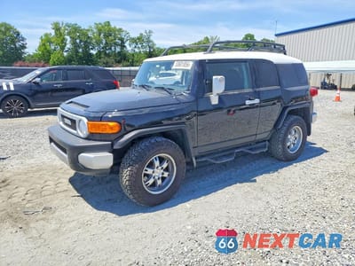 2007 TOYOTA FJ CRUISER BASE JTEBU11F570017355 - główne zdjęcie licytacji z USA - miniatura