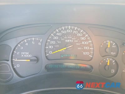 Zdjęcie 9 z 13 samochodu: 2005 CHEVROLET SUBURBAN C1500 VIN:1GNEC16Z35J109523 - miniatura