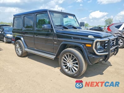 Czwarte zdjęcie samochodu z boku: 2015 MERCEDES-BENZ G 550 VIN:WDCYC3HF0FX231057 - miniatura