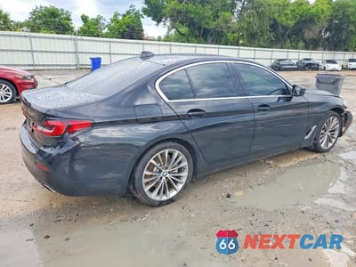 Trzecie zdjęcie samochodu z tyłu: 2021 BMW 530 I VIN:WBA53BH07MCF26420 - miniatura