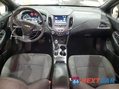 Zdjęcie 8 z 12 samochodu: 2017 CHEVROLET CRUZE LT VIN:1G1BE5SM0H7148815 - miniatura
