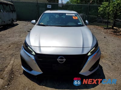 Piąte zdjęcie samochodu w środku: 2023 NISSAN ALTIMA SR VIN:1N4BL4DV4PN379620 - miniatura