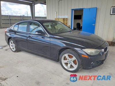 Czwarte zdjęcie samochodu z boku: 2015 BMW 328 XI SULEV VIN:WBA3B5G53FNS14690 - miniatura