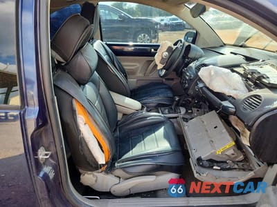 Zdjęcie 10 z 12 samochodu: 2001 VOLKSWAGEN NEW BEETLE GLS TDI VIN:3VWCP21C81M477509 - miniatura
