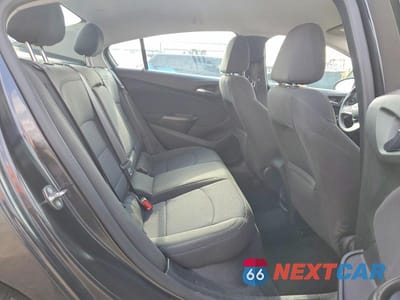 Zdjęcie 10 z 12 samochodu: 2017 CHEVROLET CRUZE LT VIN:1G1BE5SM1H7171455 - miniatura