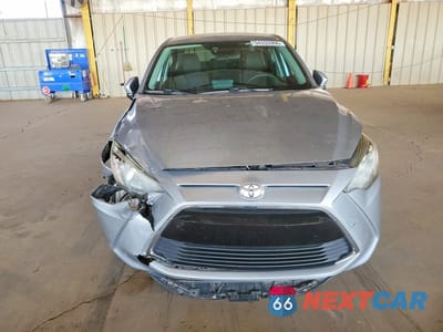 Piąte zdjęcie samochodu w środku: 2018 TOYOTA YARIS IA BASE VIN:3MYDLBYV3JY309779 - miniatura