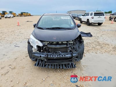 Piąte zdjęcie samochodu w środku: 2015 NISSAN VERSA NOTE SL VIN:3N1CE2CP6FL405409 - miniatura