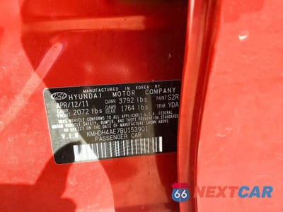 Zdjęcie 12 z 12 samochodu: 2011 HYUNDAI ELANTRA LIMITED VIN:KMHDH4AE7BU153901 - miniatura