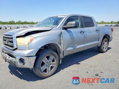 2012 TOYOTA TUNDRA CREWMAX SR5 5TFEY5F1XCX133291 - główne zdjęcie licytacji z USA - miniatura