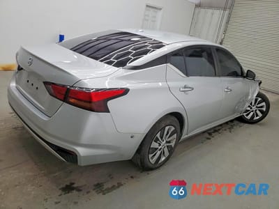 Trzecie zdjęcie samochodu z tyłu: 2020 NISSAN ALTIMA S VIN:1N4BL4BV4LC254304 - miniatura