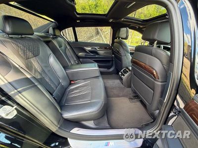 Zdjęcie 6 z 14 samochodu: 2022 BMW 740 XI VIN:WBA7T4C03NCK23662 - miniatura