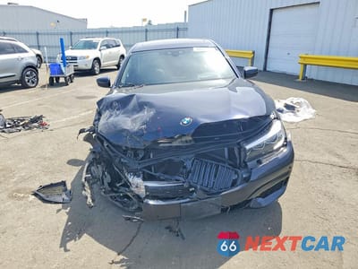 Piąte zdjęcie samochodu w środku: 2017 BMW 740 I VIN:WBA7E2C34HG740829 - miniatura