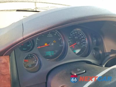 Zdjęcie 9 z 13 samochodu: 2008 CHEVROLET TAHOE K1500 VIN:1GNFK13058J109752 - miniatura