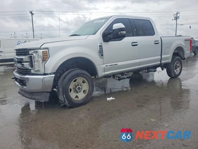 2018 FORD F250 4WD 6.7L V8 TDSL XLT CREW CAB 1FT7W2BT0JEB97305 - główne zdjęcie licytacji z USA - miniatura