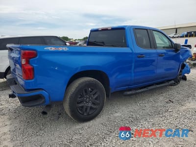 Trzecie zdjęcie samochodu z tyłu: 2026 CHEVROLET SILVERADO K1500 CUSTOM VIN:1GCRKBEK7TZ134799 - miniatura