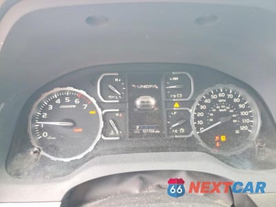 Zdjęcie 9 z 13 samochodu: 2018 TOYOTA TUNDRA CREWMAX SR5 VIN:5TFEM5F17JX128672 - miniatura