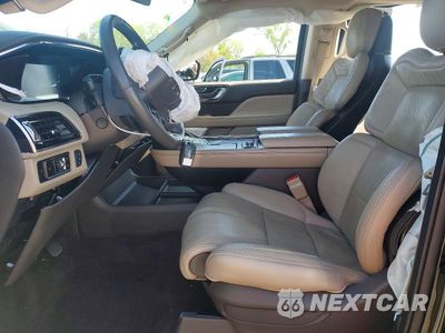 Zdjęcie 7 z 13 samochodu: 2023 LINCOLN NAVIGATOR RESERVE VIN:5LMJJ2LG5PEL12701 - miniatura