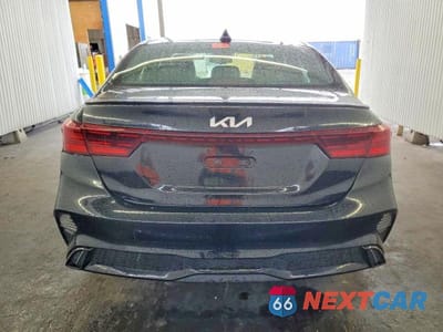 Zdjęcie 6 z 12 samochodu: 2022 KIA FORTE GT LINE VIN:3KPF54AD5NE490261 - miniatura