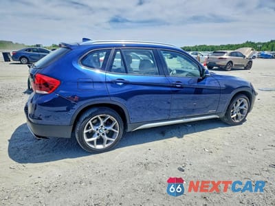 Trzecie zdjęcie samochodu z tyłu: 2015 BMW X1 XDRIVE28I VIN:WBAVL1C52FVY31289 - miniatura