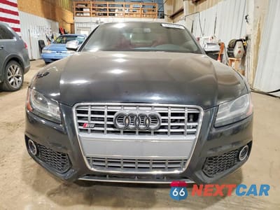 Piąte zdjęcie samochodu w środku: 2010 AUDI S5 PREMIUM PLUS VIN:WAUGVAFR9AA024236 - miniatura