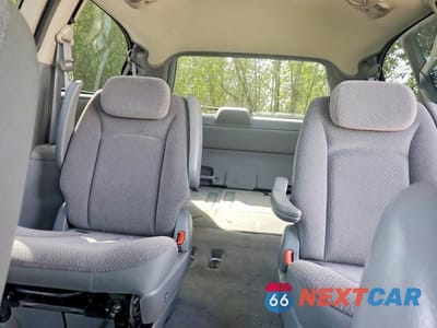 Zdjęcie 10 z 14 samochodu: 2007 DODGE GRAND CARAVAN SXT VIN:2D8GP44LX7R235108 - miniatura