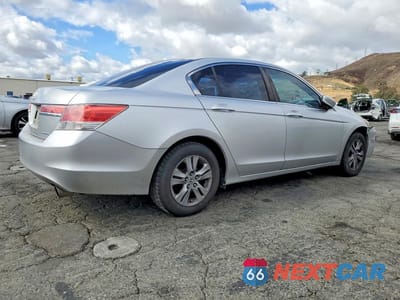 Trzecie zdjęcie samochodu z tyłu: 2012 HONDA ACCORD SE VIN:1HGCP2F62CA025353 - miniatura