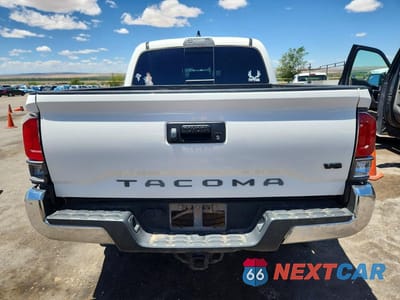 Zdjęcie 6 z 13 samochodu: 2022 TOYOTA TACOMA TRD OFF-ROAD VIN:3TMCZ5AN9NM470364 - miniatura