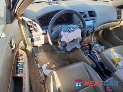 Zdjęcie 8 z 12 samochodu: 2005 HONDA ACCORD EX VIN:1HGCM66585A063891 - miniatura