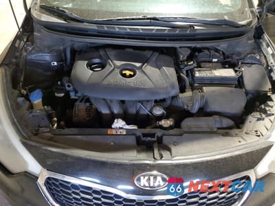 Zdjęcie 11 z 12 samochodu: 2016 KIA FORTE LX VIN:KNAFK4A6XG5539556 - miniatura