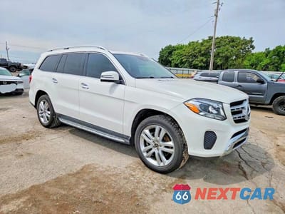 Czwarte zdjęcie samochodu z boku: 2017 MERCEDES-BENZ GLS 450 4MATIC VIN:4JGDF6EE8HA905188 - miniatura