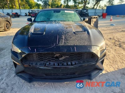Piąte zdjęcie samochodu w środku: 2019 FORD MUSTANG VIN:1FATP8UHXK5149700 - miniatura