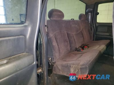 Zdjęcie 10 z 12 samochodu: 2001 CHEVROLET SILVERADO K1500 VIN:1GCEK19T21E235166 - miniatura