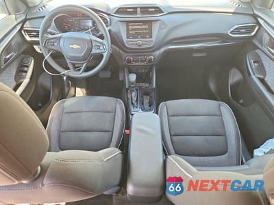 Zdjęcie 8 z 12 samochodu: 2022 CHEVROLET TRAILBLAZER LT VIN:KL79MPSL7NB015583 - miniatura
