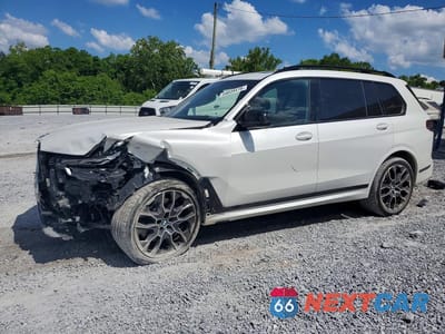 2026 BMW X7 M60I 5UX33EM03T9123317 - główne zdjęcie licytacji z USA - miniatura