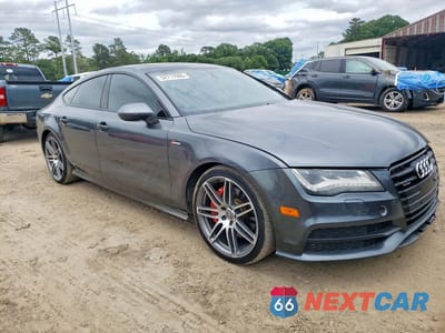Czwarte zdjęcie samochodu z boku: 2014 AUDI A7 PRESTIGE VIN:WAU2GAFC0EN037388 - miniatura