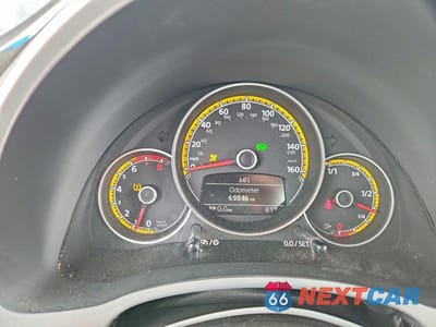 Zdjęcie 9 z 12 samochodu: 2018 VOLKSWAGEN BEETLE DUNE VIN:3VWSD7AT7JM708014 - miniatura