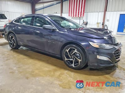Czwarte zdjęcie samochodu z boku: 2023 CHEVROLET MALIBU LS VIN:1G1ZB5ST8PF116911 - miniatura