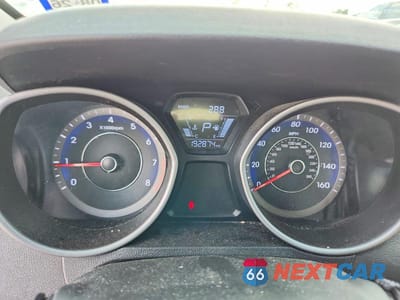 Zdjęcie 9 z 12 samochodu: 2016 HYUNDAI ELANTRA LIMITED VIN:KMHDH4AE0GU573961 - miniatura