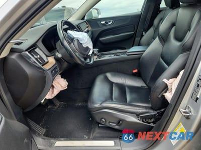 Zdjęcie 7 z 12 samochodu: 2021 VOLVO XC60 T6 MOMENTUM VIN:YV4A22RK9M1700725 - miniatura