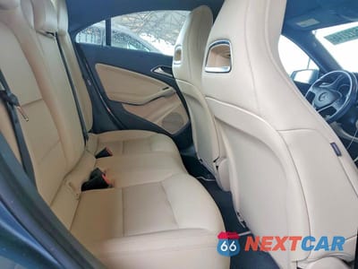 Zdjęcie 10 z 12 samochodu: 2014 MERCEDES-BENZ CLA 250 VIN:WDDSJ4EB3EN053735 - miniatura