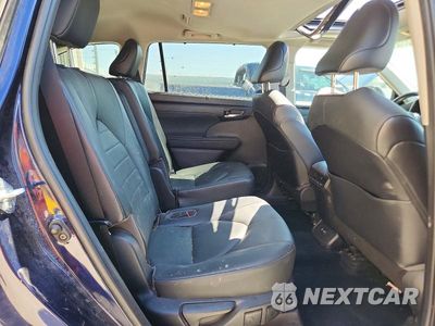 Zdjęcie 11 z 13 samochodu: 2021 TOYOTA HIGHLANDER XLE VIN:5TDGZRBH7MS527502 - miniatura