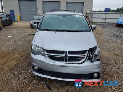 Piąte zdjęcie samochodu w środku: 2018 DODGE GRAND CARAVAN GT VIN:2C4RDGEG4JR341001 - miniatura