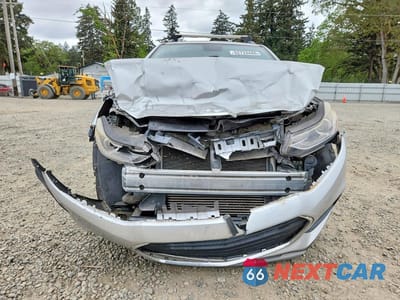 Piąte zdjęcie samochodu w środku: 2017 CHEVROLET TRAX 1LT VIN:3GNCJLSB1HL212938 - miniatura